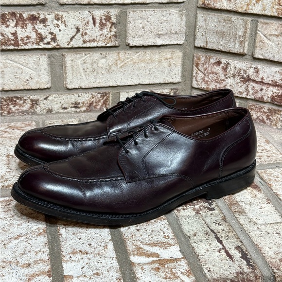 Allen Edmonds Brandywood Men's Oxford Shoes Dark Brown with Oxblood Lace up - Picture 2 of 8